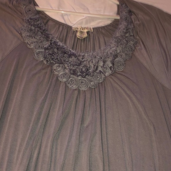 Gray top - Picture 1 of 3